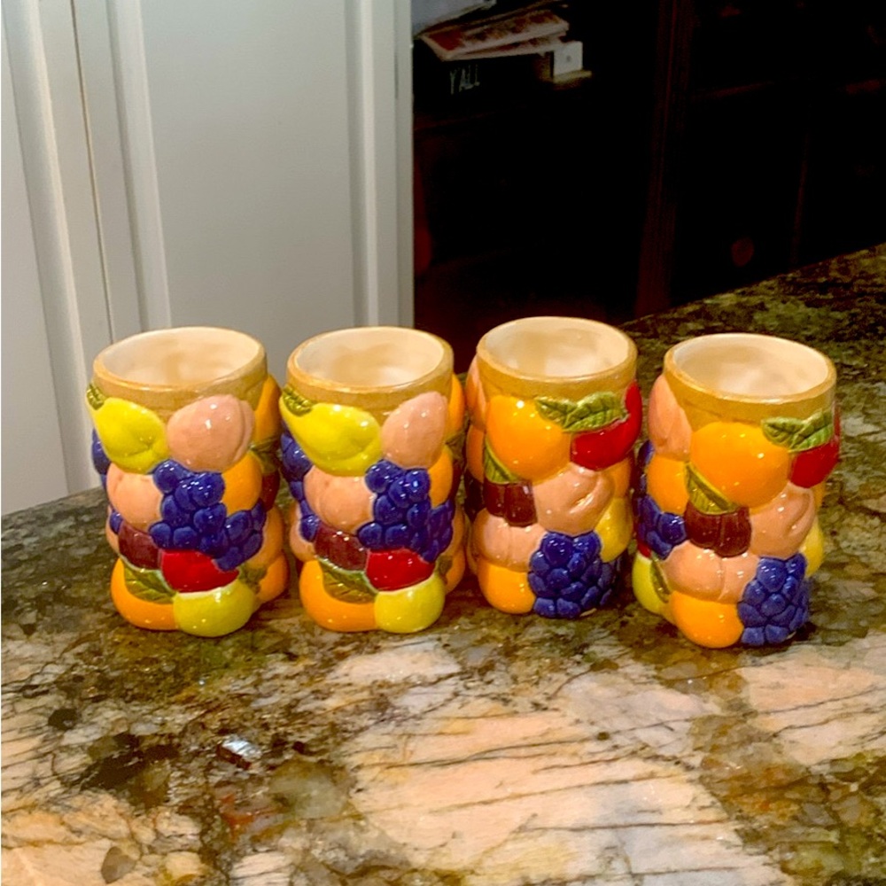 JUICE GLASSES VINTAGE 80’s COLORFUL FRUIT 4 3/4 INCHES TALL. SET OF 4